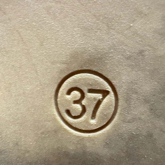 Bueno Women's Beige and Taupe Loafers - Picture 9 of 10